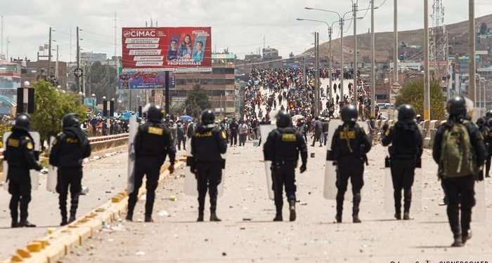 Protestas en Perú dejan 67 personas hospitalizadas