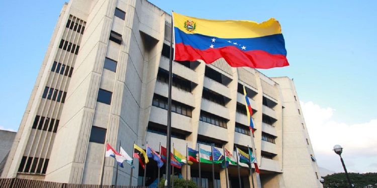 TSJ respalda extradición de madre de un niño abusado