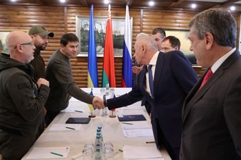 Comienza el cese al fuego anunciado por Rusia en Ucrania