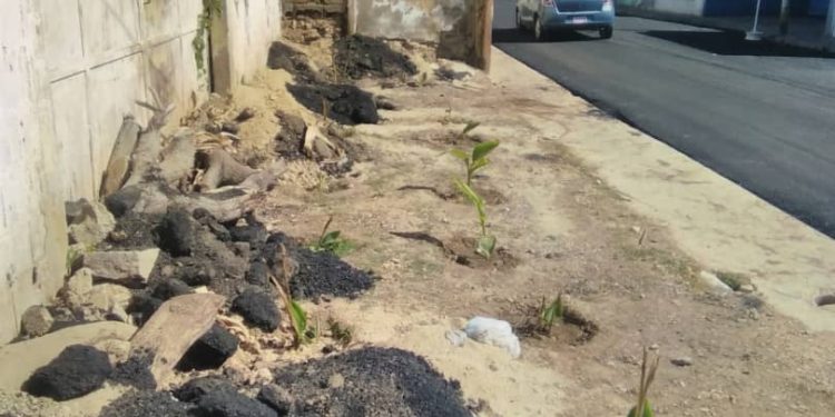 ¿DEBE DARSE GRACIAS AL GOBIERNO POR CONSTRUIR Ó REPARAR OBRAS PÚBLICAS?