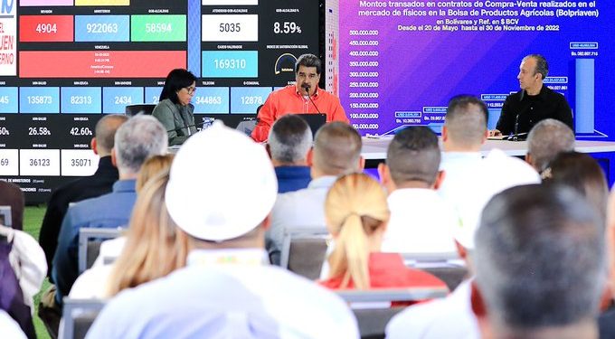 Presidente Maduro: Venezuela no acepta modelos coloniales sobre su industria gasífera, petrolera y económica