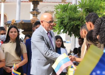 Parlamento aprueba por unanimidad proyecto de Ley de Participación Estudiantil en el Subsistema de Educación Básica