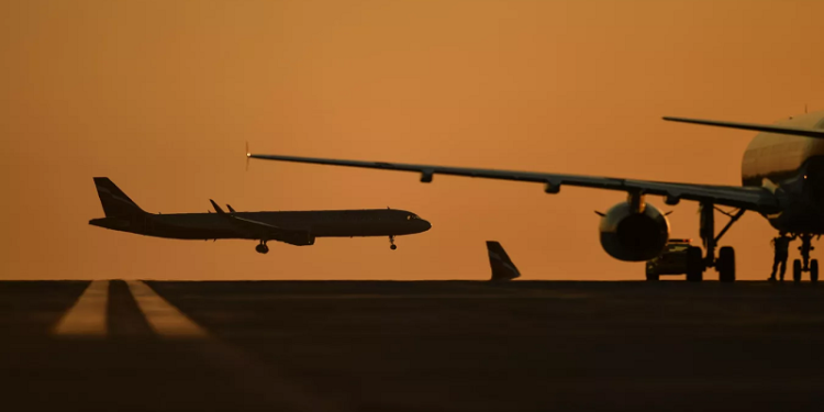 Rusia ayudará a Venezuela con la formación del personal aeronáutico civil