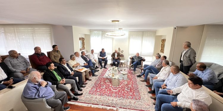 25 seccionales de Acción Democrática ratifican el respaldo a Bernabé Gutiérrez para las presidenciales