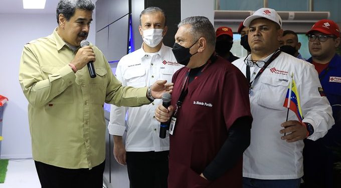 Presidente Maduro destaca tarea de los CPT en la recuperación petroquímica del país