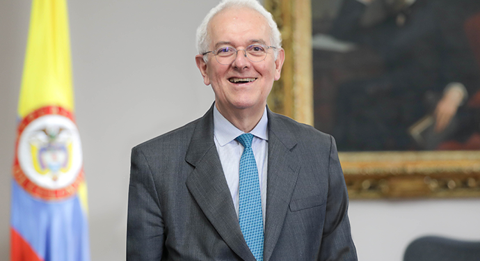 Ministro de Hacienda colombiano confirma posibilidad de que Venezuela exporte gas al país vecino