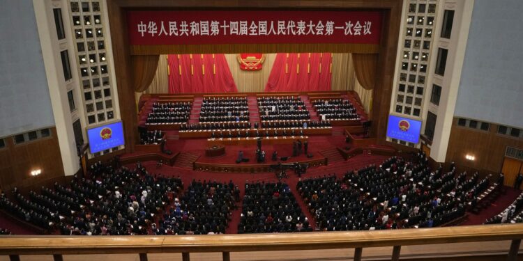 La reunificación del país y más gastos en defensa: China anuncia su plan de desarrollo