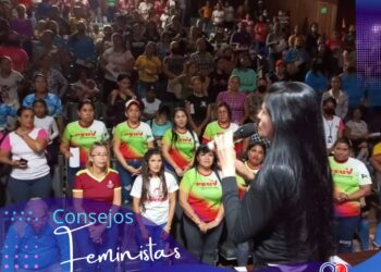 Ante un Ateneo de Carúpano lleno, este viernes se llevó a cabo el proceso de registro y conformación de los Consejos Feministas