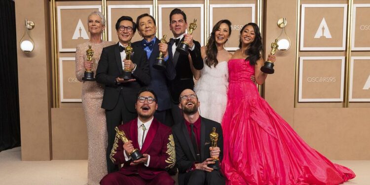 Los Óscar 2023: La triunfante «Todo a la vez en todas partes» y otros ganadores del premio