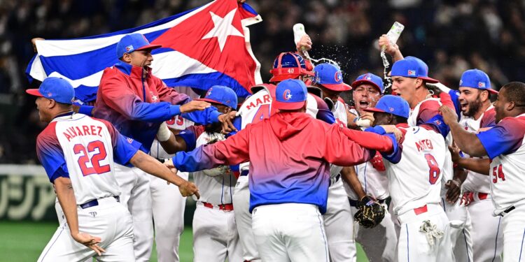 Cuba vuelve a la élite del béisbol como primer semifinalista del Mundial