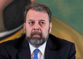 Zambrano: «Necesitamos un nuevo diálogo a partir de la economía y los problemas sociales»