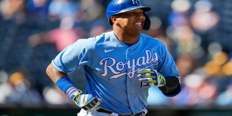 El venezolano Salvador Pérez destaca en el equipo ideal del Clásico Mundial de Béisbol