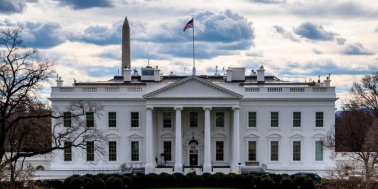 La Casa Blanca vigila eventuales protestas si Trump es detenido