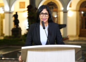 Vicepresidenta Rodríguez: Ingresos en divisas al Estado cayeron 99% entre 2014 y 2020 por bloqueo