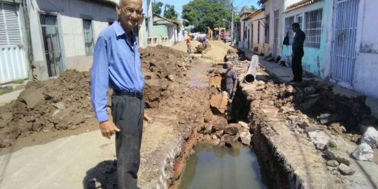 ¡HIDROCARIBE CONVIERTE EN CAMELLOS HABITANTES DE CUMANÁ!