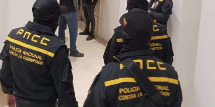 Autoridades detienen a personas vinculadas a hechos de corrupción en Cartones de Venezuela y CVG