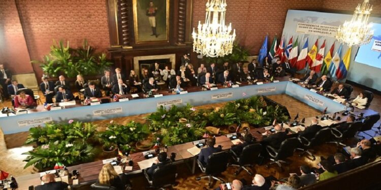 Venezuela «toma nota» de Conferencia en Bogotá y reitera solicitud de levantamiento total de sanciones