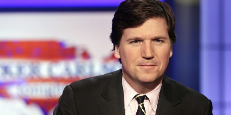 «Tienen muerte cerebral»: Tucker Carlson arremete contra la política estadounidense