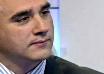 Economista Luis Oliveros: Las sanciones no sirven para generar un cambio político