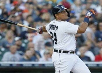 Miguel Cabrera conecta su hit 3.090 y supera a Suzuki