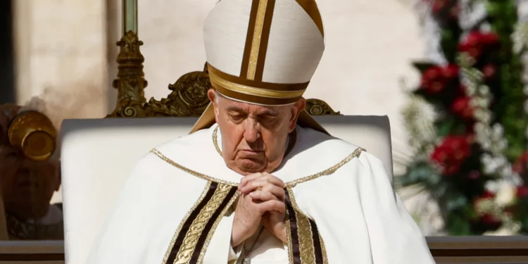 El papa ruega por la paz en Ucrania y Jerusalén en su mensaje de Pascua