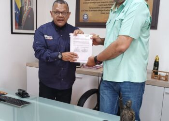 Fontur y transportistas terrestres firman implementación del Pasaje Digital