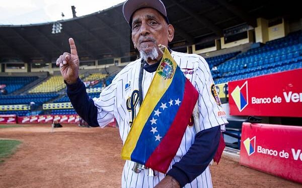 Murió el fanático número uno de Los Leones del Caracas, «Chivita» Lezama a sus 104 años