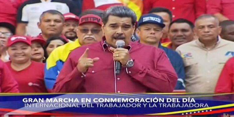 Presidente Maduro sube cestatickets a $40 y un Bono de Guerra de $20 anclado a la tasa del BCV