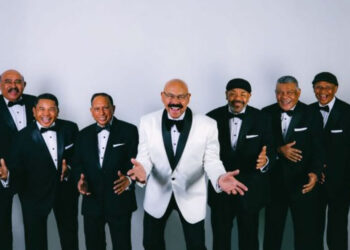 Óscar D’ León y La Dimensión Latina retumbaron con salsa y nostalgia la Cúpula del Poliedro de Caracas