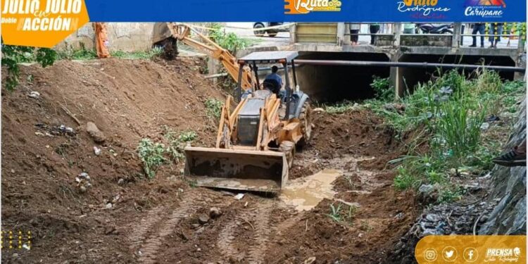 Operativo limpieza Realiza Alcalde Julio Rodriguez en Carupano