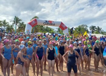 Más de 600 atletas participaron en la XVI edición «Aguas Abiertas Cumaná» 2023*