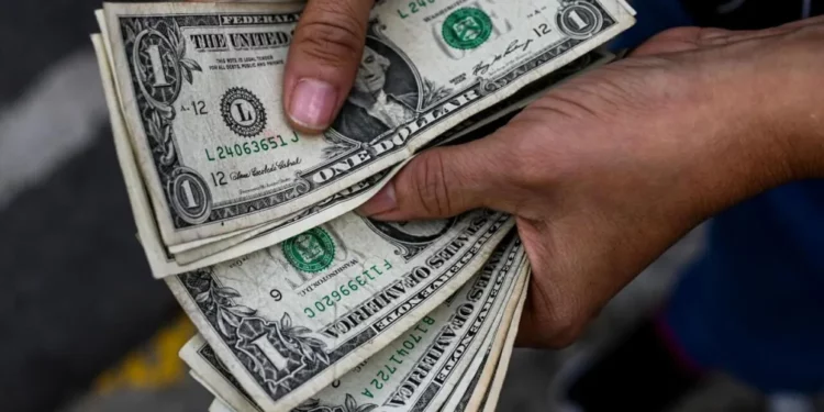 La economía de Venezuela hundida y estancada y el petróleo no mejorará nada este año