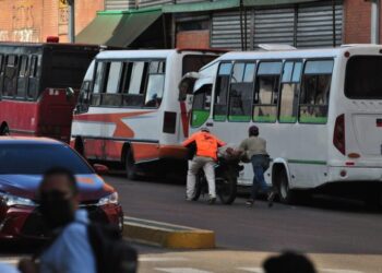 Aumento de pasaje impactará en el bolsillo de las madres y representantes de los niños, niñas y adolescentes en este inició del año escolar 2023-2024