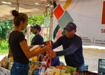 Atienden a más de 2 mil familias de Irapa estado Sucre