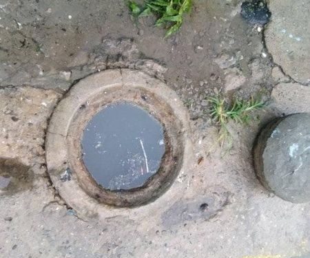 CLOACAS COLAPSADAS CALLE HERRERA DE CUMANÁ