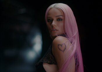 Karol G pone punto final a su historia con Anuel AA con un nuevo tatuaje ¡Por fin!