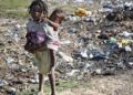 Los niños y niñas son los que más sufren a causa del estancamiento en la reducción de la pobreza extrema en el mundo
