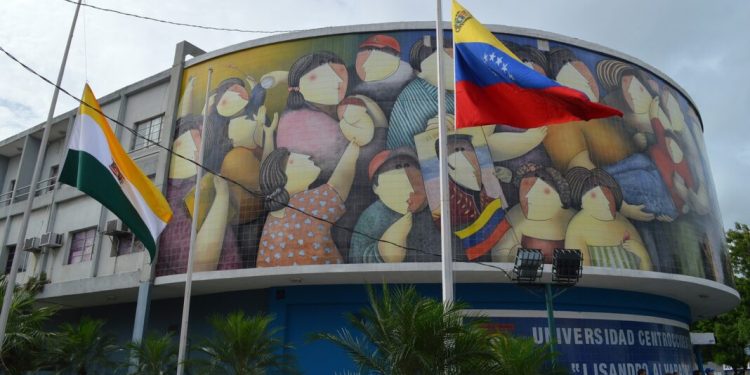 Débora Velázquez: Situación en el sector universitario es “crítica” a nivel salarial