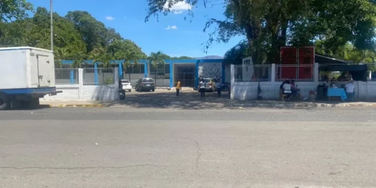 Hospital de Cumanacoa sin insumos ni medicamentos