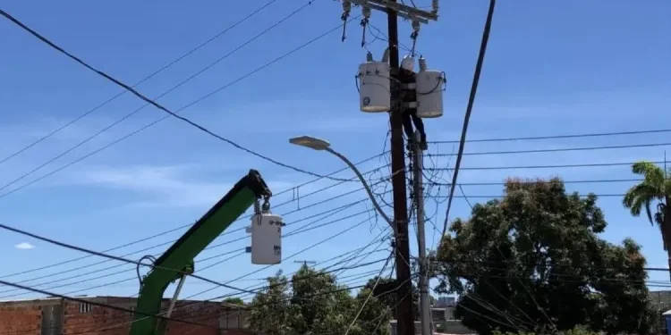 Sucre: Habitantes de Corozal piden mantenimiento eléctrico en su sector