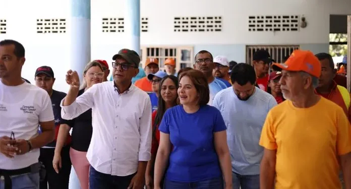 Brigadas meten mano a liceo en Río Caribe
