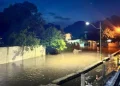Desbordamiento del río Manzanares afectó viviendas del sector Puerto de La Madera en Cumaná