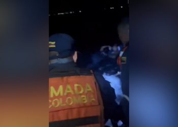 15 personas rescatadas, una fallecida y cuatro desaparecidas deja naufragio de migrantes en isla colombiana de San Andrés