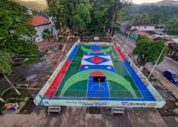 En Cumanacoa reinauguraron una nueva cancha deportiva