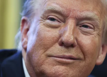 Trump dice que ofrecerá “tarjetas doradas” por 5 millones de dólares para obtener la nacionalidad