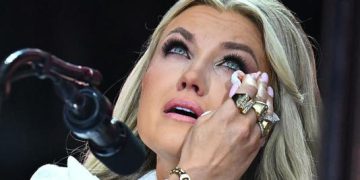 Cómo la mezcla de política y religión en el homenaje a Charlie Kirk nos ofrece un vistazo al futuro del movimiento MAGA